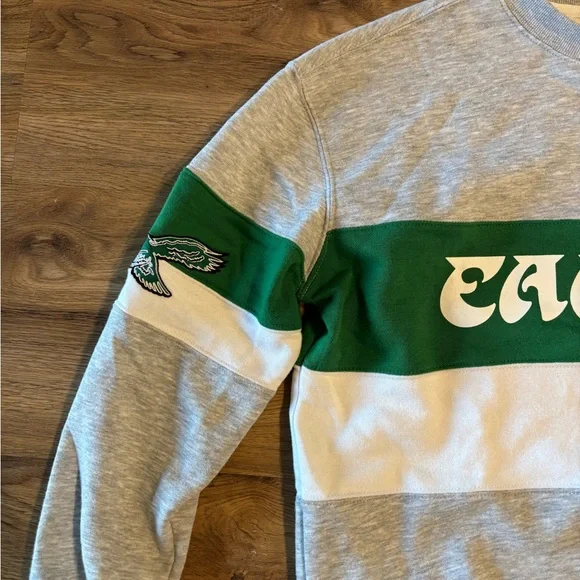 Vintage NFL Grey, Green and White Eagles Crewneck Sweatshirt - Picture 3 of 6